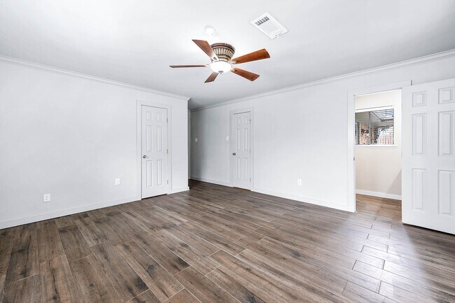 Building Photo - 6030 Warm Springs Rd