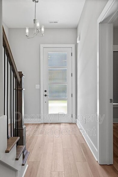 Building Photo - 769 Burnside Pl