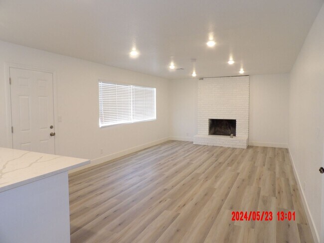 Building Photo - 4240 Gaye Ln