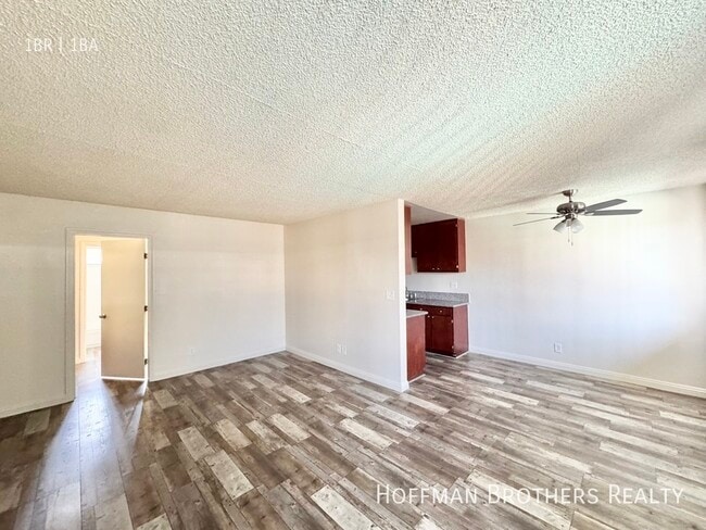 Building Photo - 20339 Saticoy St