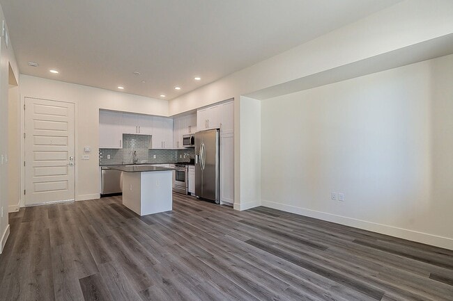 Building Photo - Beautiful One Bedroom in Old Town!