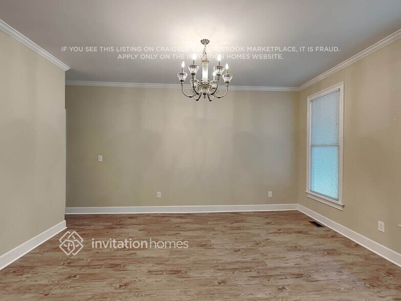 Building Photo - 1916 Bonaventure Way