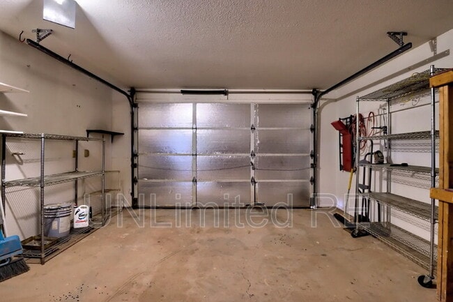 Building Photo - 37339 Buckskin Cir