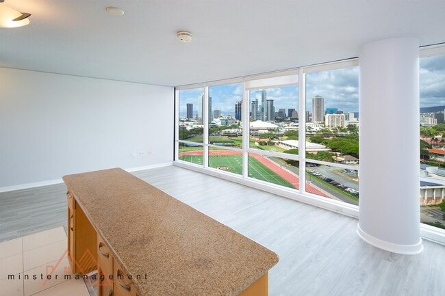 Building Photo - 1288 Kapiolani Blvd