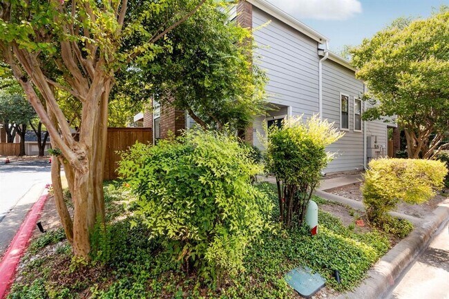 Building Photo - 7635 Guadalupe St