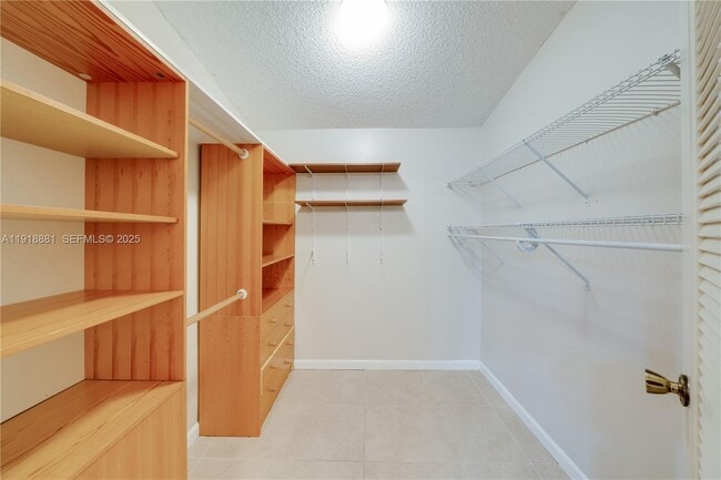 Building Photo - 7827 SW 106th Cir