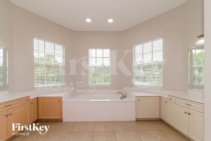 Building Photo - 5107 Morandi Ave