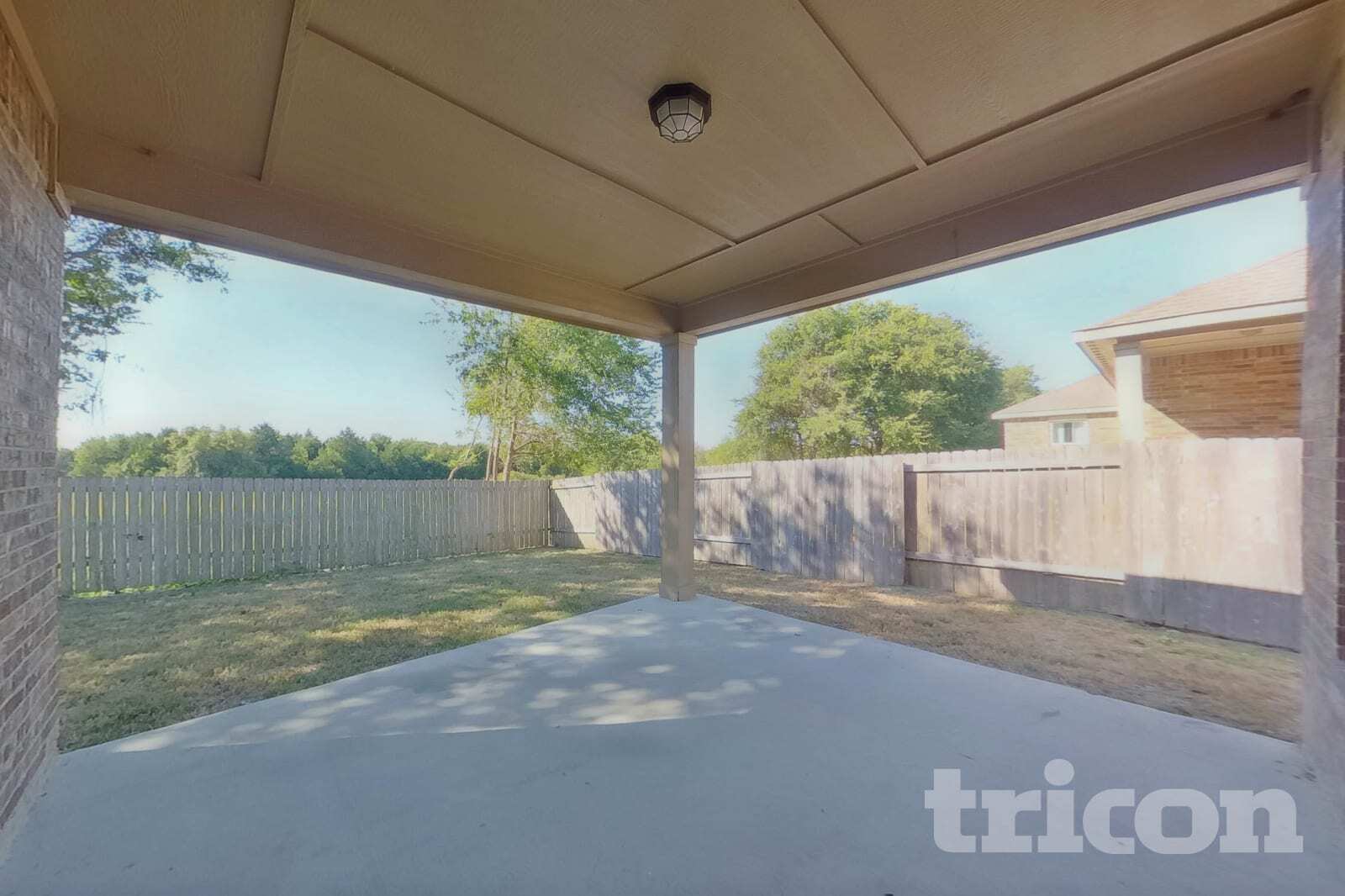 Building Photo - 714 Shady Meadow Ln