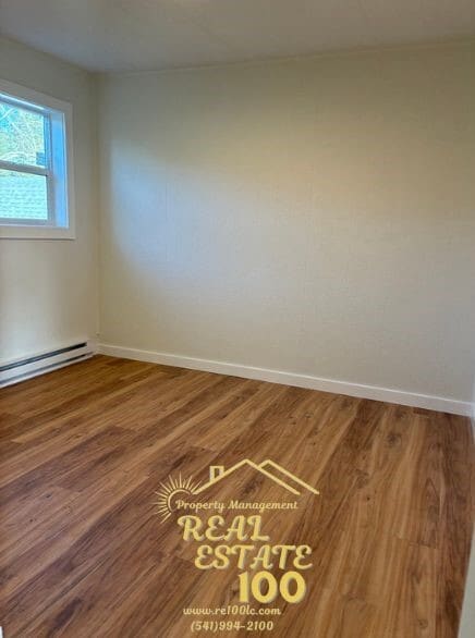 Building Photo - 2633 NE Holmes Rd