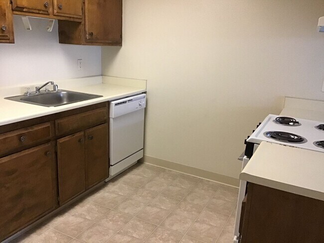 Building Photo - 6048 Margo Dr
