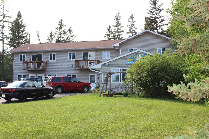 Primary Photo - 5427 N Shore Dr