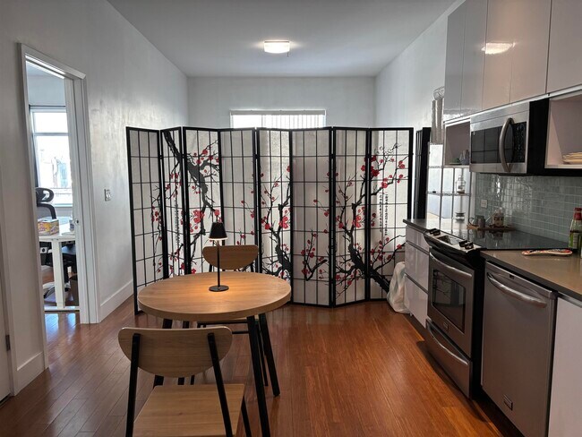 Building Photo - 217 Newark Ave