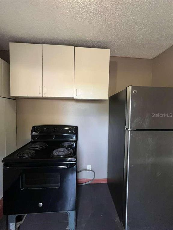 Building Photo - 5036 College Dr
