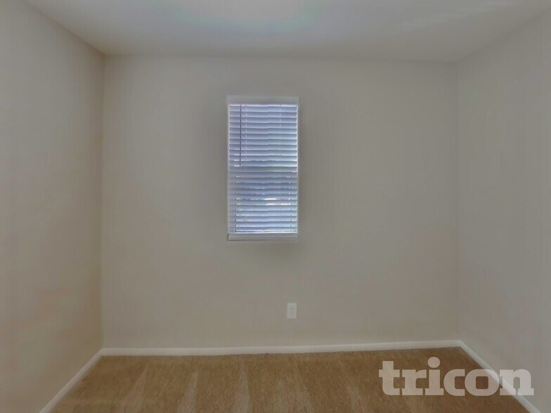 Building Photo - 9358 Shawnee Mission Ave