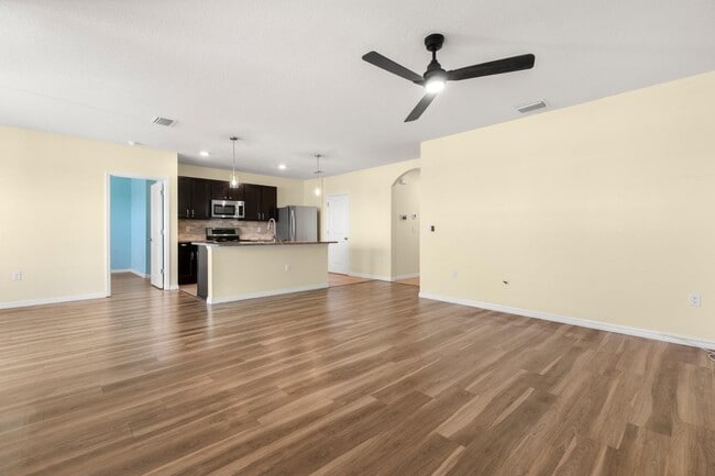 Building Photo - 13911 Smiling Daisy Pl