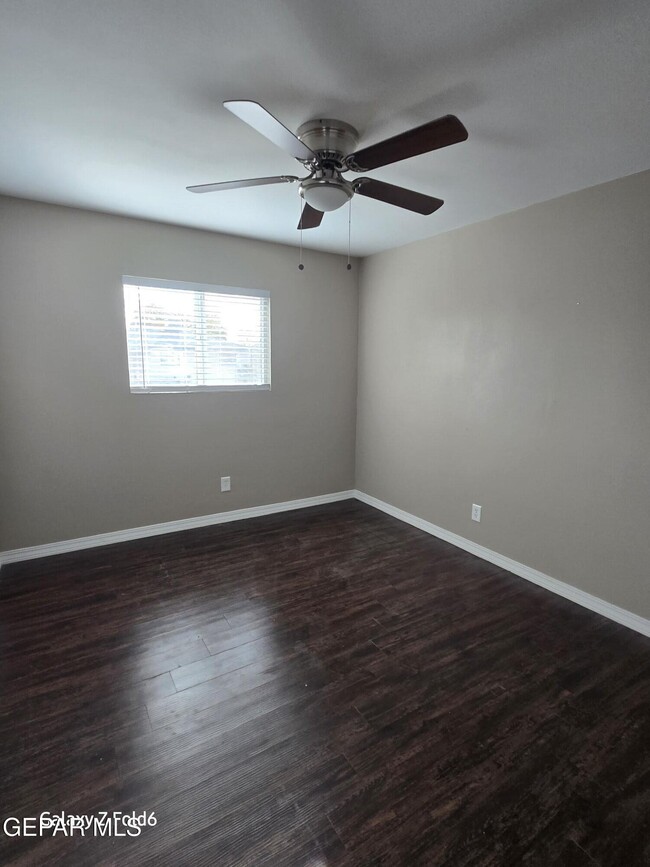 Building Photo - 8051 Algerita Ct