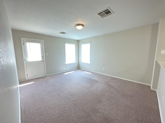 Building Photo - 1000 Bluff Meadow Cove