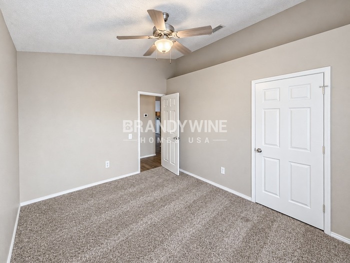Building Photo - 2616 Harvest Moon Dr