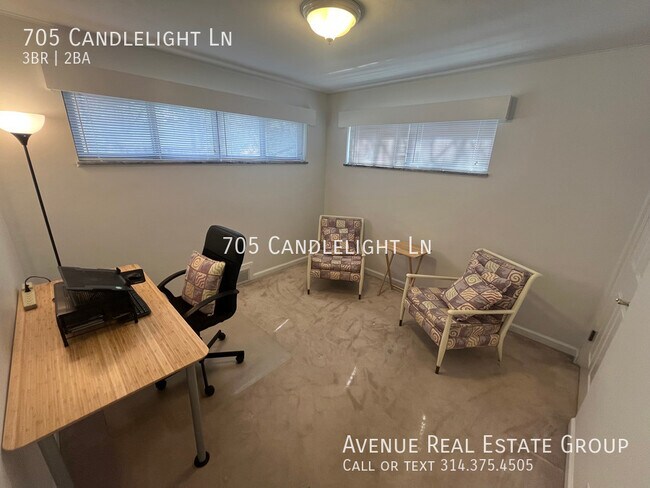 Building Photo - Just Listed! - 705 Candlelight Lane