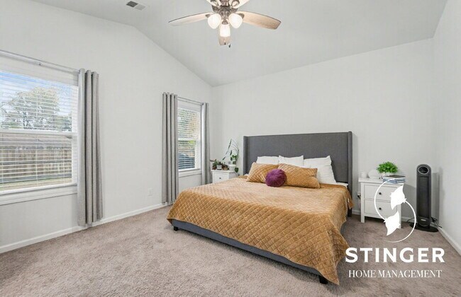 Building Photo - 198 Great Bend Dr