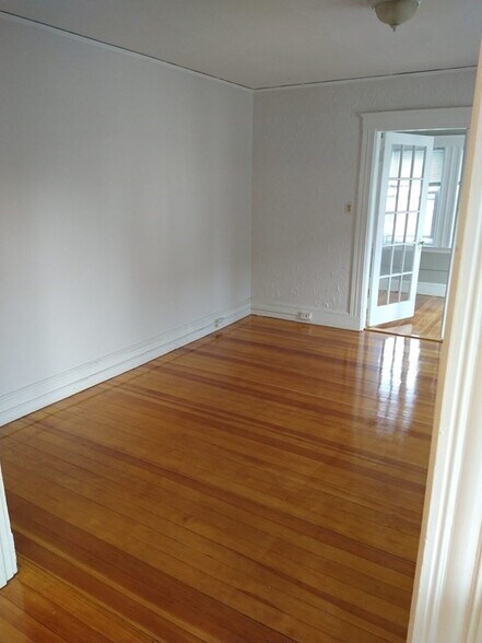 Building Photo - 25 Bayard St