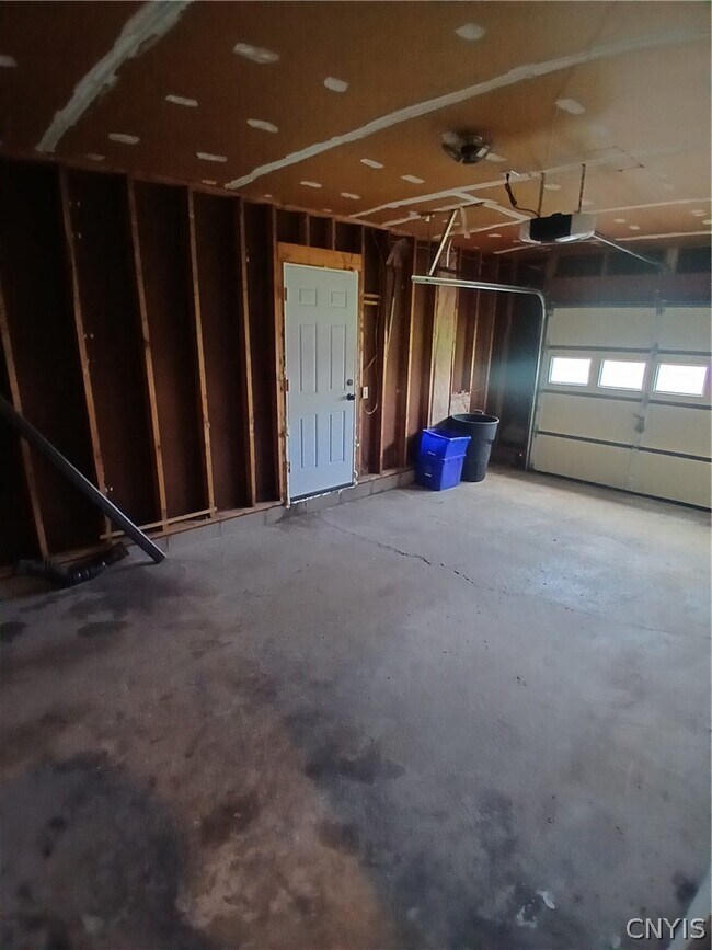 Building Photo - 8244 Mantova Dr