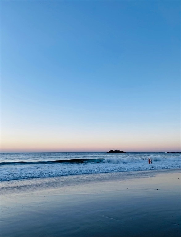 Building Photo - 62 Beach