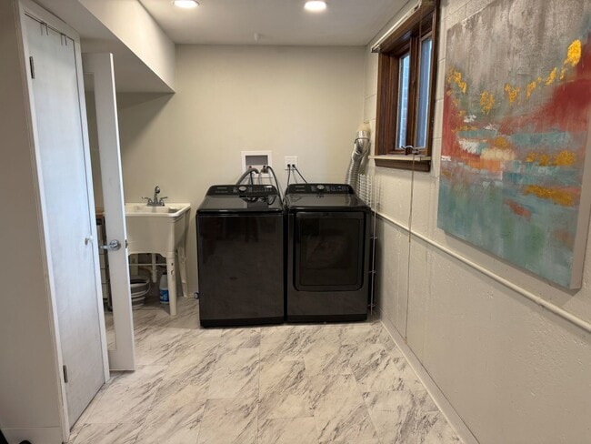 Building Photo - 23362 N Apple Hill Ln