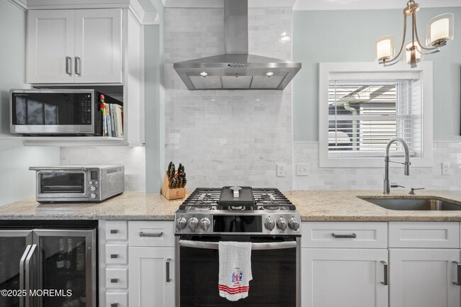 Building Photo - 50 Waverly Pl