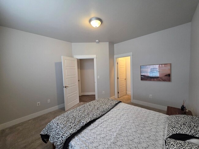 Building Photo - 7015 W 32nd Ave