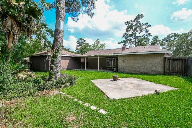 Building Photo - 19406 Enchantington Cir