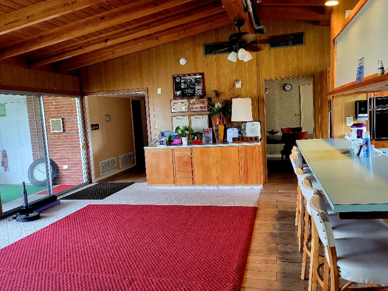 Building Photo - 2301 W James Lee Blvd