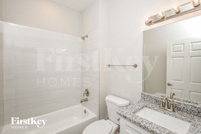 Building Photo - 1340 Cogan Dr