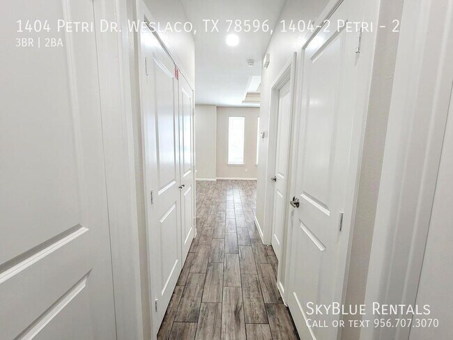 Building Photo - 1404 Petri Dr