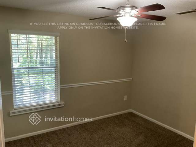 Building Photo - 225 Woodcrest Dr