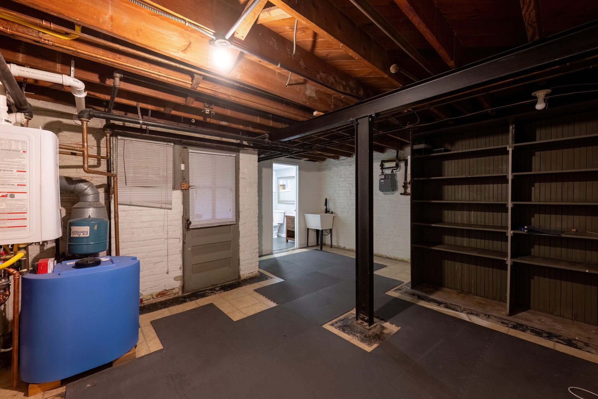 Building Photo - 317 Ingraham St NW