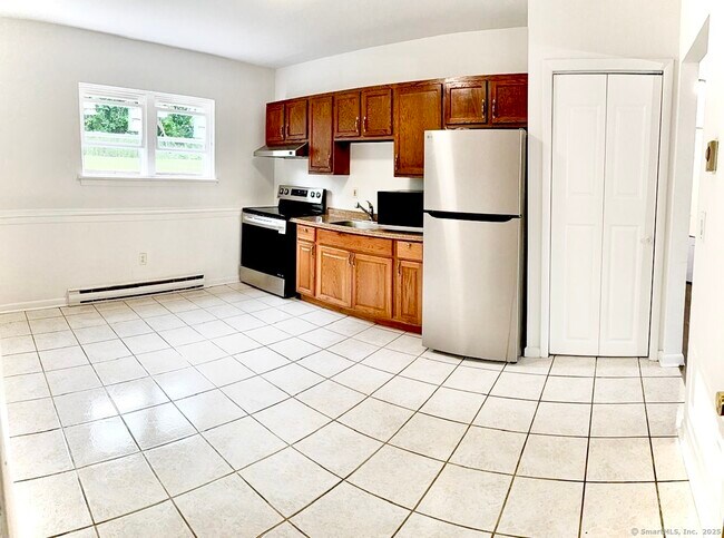 Building Photo - 80 Belair Dr