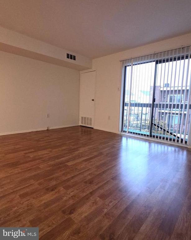 Building Photo - 9926 Haldeman Ave