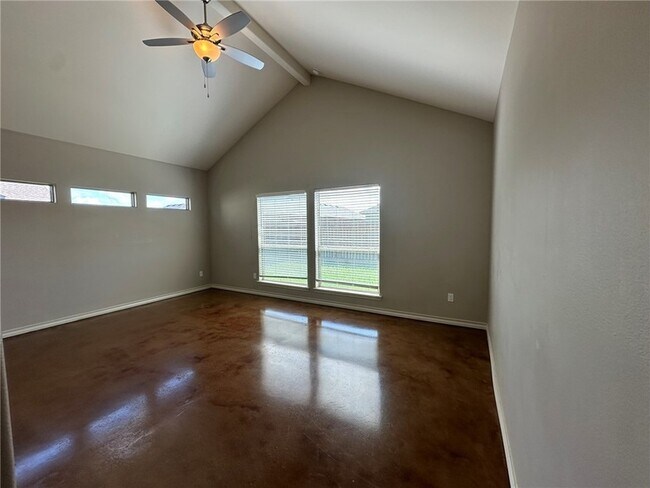 Building Photo - 106 Chiman Cir