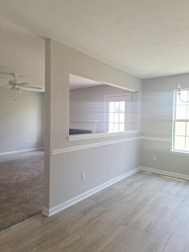 Building Photo - 5646 One Lake Way