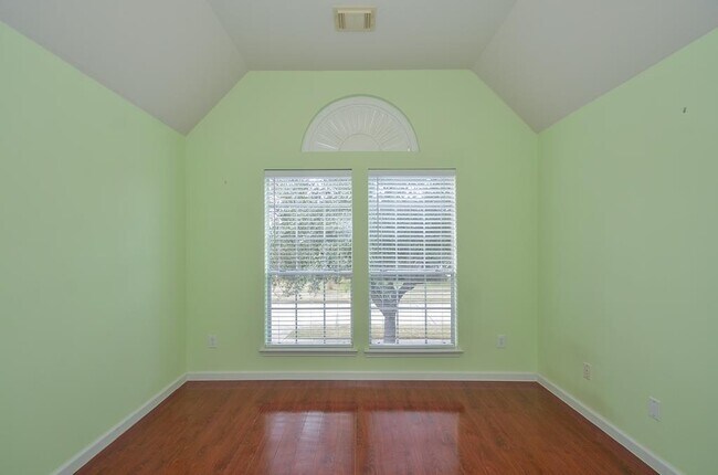 Building Photo - 2135 Brinton Oaks Ct