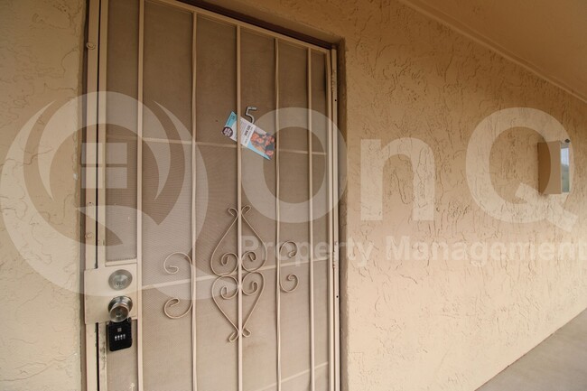 Building Photo - 1130 E Butler Dr