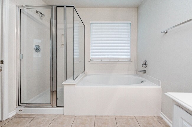 Building Photo - 87 N Burberry Park