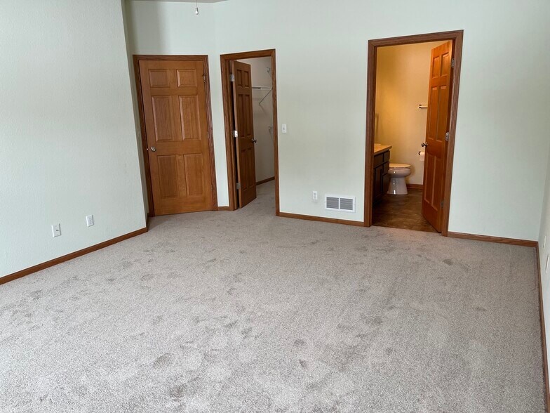 Building Photo - W1158 Meadowsweet Pass