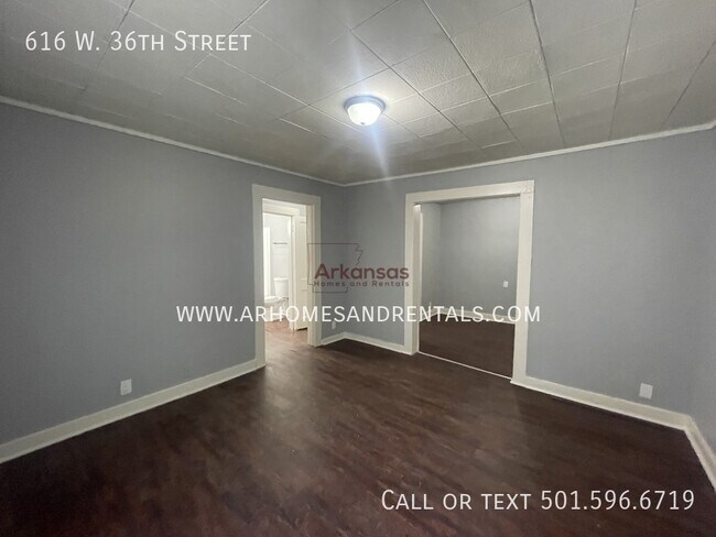 Building Photo - 616 W 36th St
