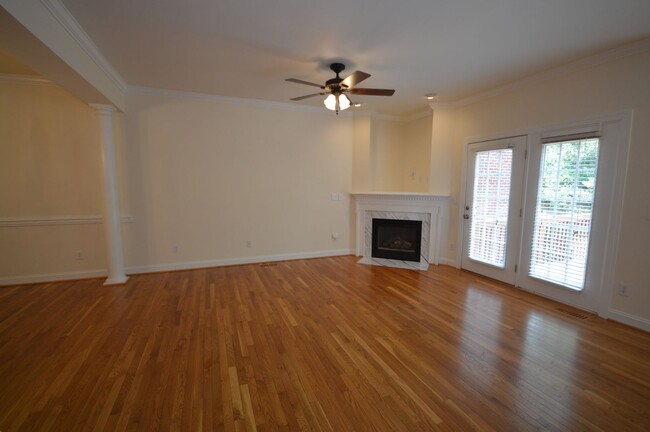 Building Photo - 103 Grande Dr