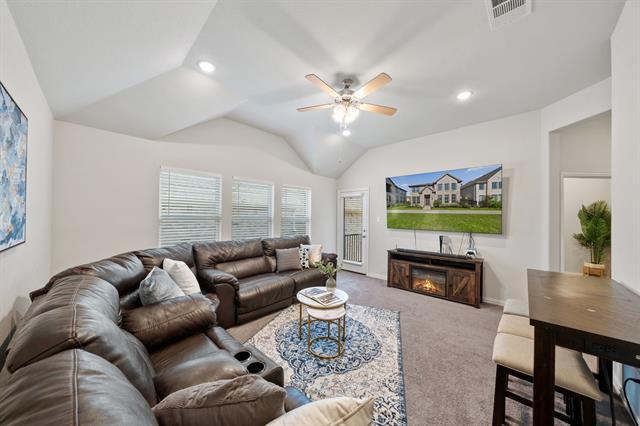 Building Photo - 744 Patriot Ln