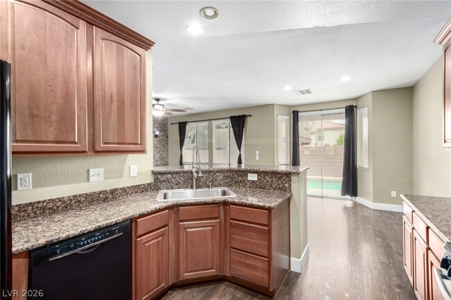 Building Photo - 10622 S Blue Larkspur Ct