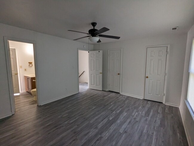 Building Photo - 1214-1214 Transylvania Ave