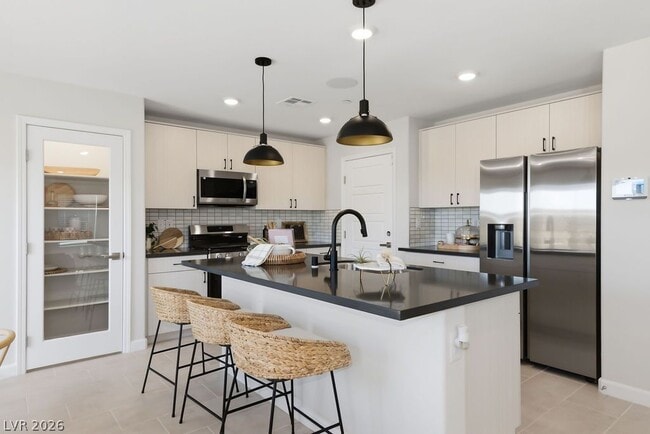 Building Photo - 913 Cadence Vw Wy